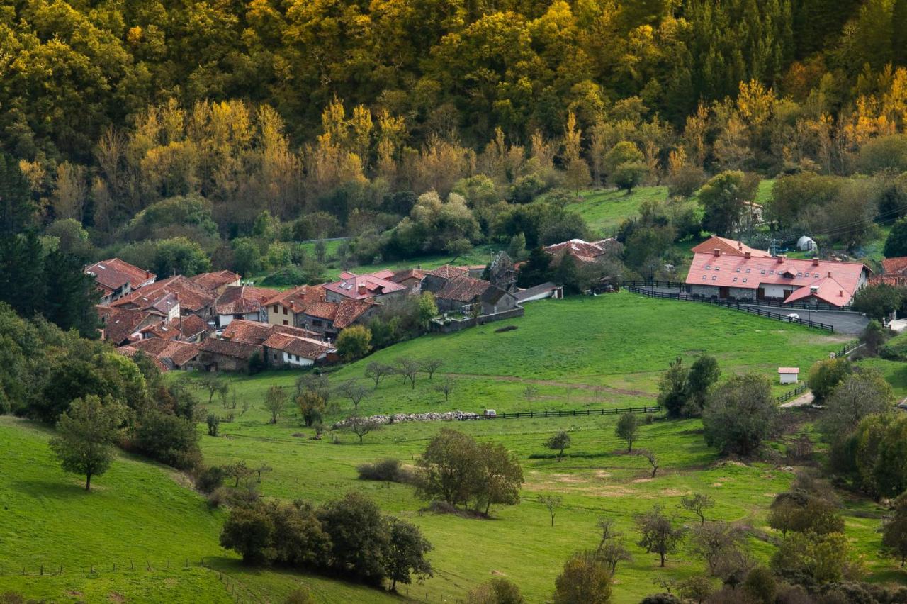 Apartamentos Los Picos De Europa Colio Eksteriør bilde