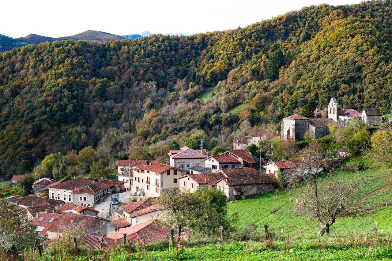 Apartamentos Los Picos De Europa Colio Eksteriør bilde
